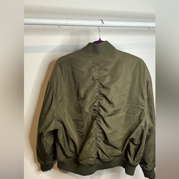 brand new Trendy loose Bomber Jacket – Simons, M  with tag on ! - Picture 3 of 10